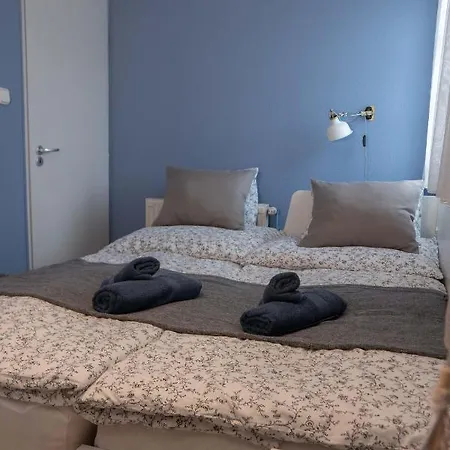 Tuender-lak Apartment Balatonmariafurdo