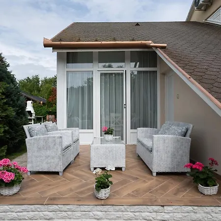 Tuender-lak Apartment
