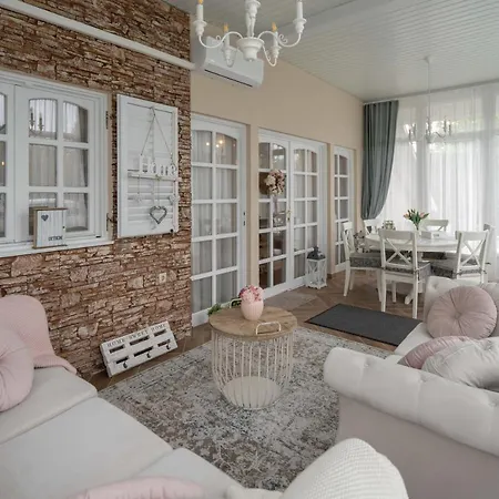Tuender-lak Apartment *